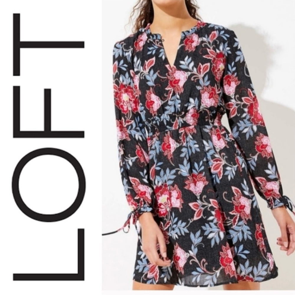 LOFT Pink, White, and Blue Buttoned Dress with Tie Sleeves - Size 0 - Like New!